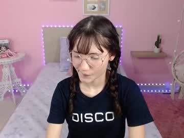 Nude cam girl little_effy18 image #1401437