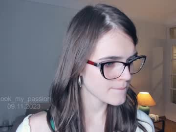 Nude cam girl look_my_passion image #5640269