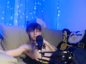 Nude cam man nickd42069 image #3600293