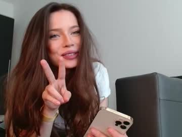 Nude cam girl isia_slay image #2152774