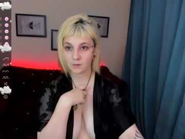 Nude cam girl yolandi_toit image #2143353
