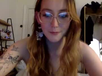 Nude cam girl venusxrising image #2733118