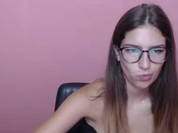 nilahotsex nude girls camming