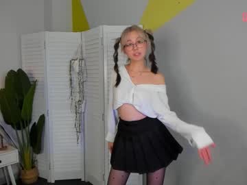 Nude cam girl y_u_m_i_k_a image #3171838