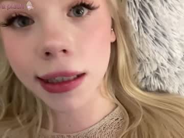 Nude cam girl sonyaplush image #6687337