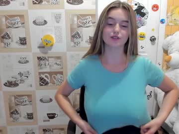 Nude cam girl emmika_ image #2314121