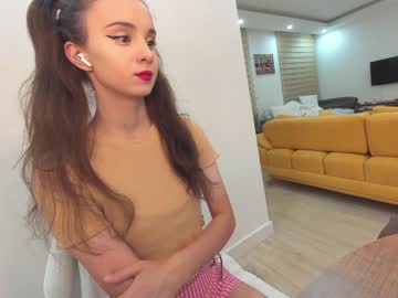 Nude cam girl ehotlovea image #2959494