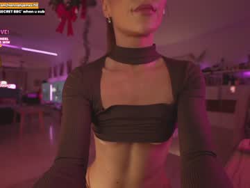 Nude cam girl hannahjames710 image #6033643