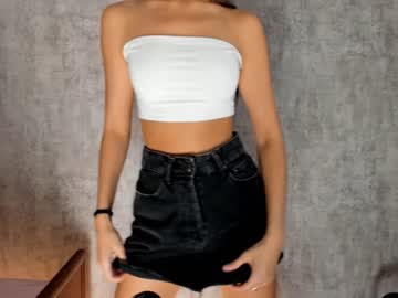 Nude cam girl amandamedrano image #2742907