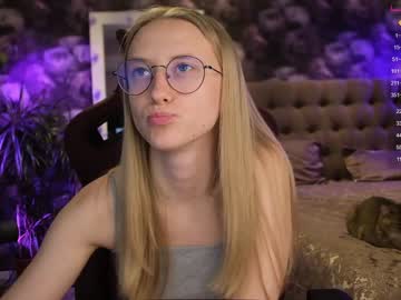 Nude cam girl angeellina image #3111662