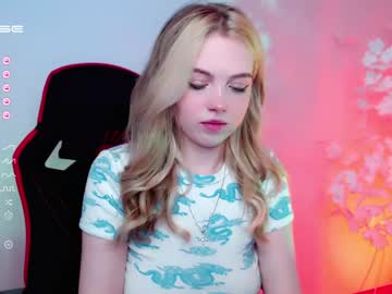 Nude cam girl small_blondee image #4228976