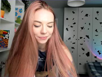 Nude cam girl thisisamelia image #3682235