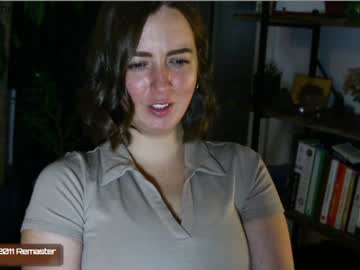 Nude cam girl maeveminx image #3061482