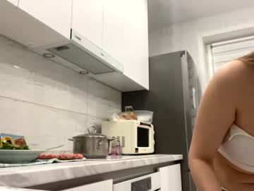 Nude cam girl yana_squrel_22 image #3854352