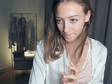 Nude cam girl wave_of_happy_ image #5491949