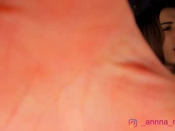 Nude cam couple anna_mariia image #1054837