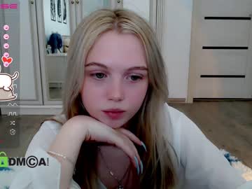 Nude cam girl small_blondee image #3343645