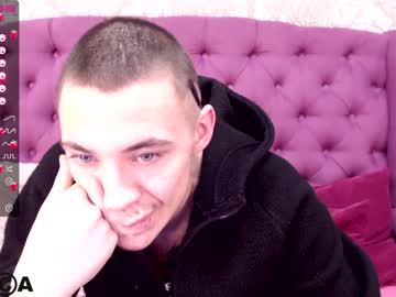 Nude cam man erik_b0y image #3695564
