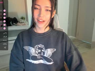 Nude cam girl hee_jin image #5854390