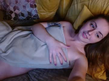 Nude cam girl juicy_peach88 image #3409021