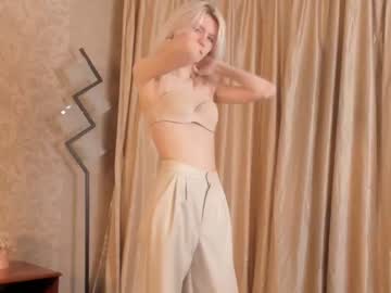 Nude cam girl babyblondea image #4147800