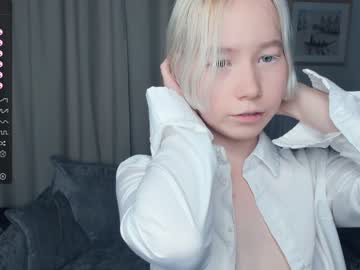 Nude cam girl silvergloss image #5377836