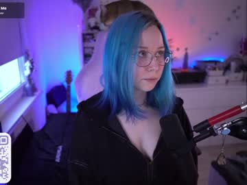 Nude cam girl blue_mooncat image #6899636
