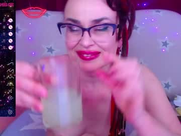 hotzlata nude girls camming