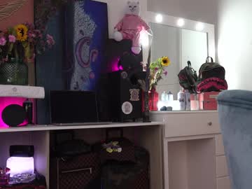 Nude cam girl beyllove_d image #3696103