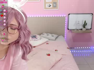 Nude cam girl little_effy18 image #1983422