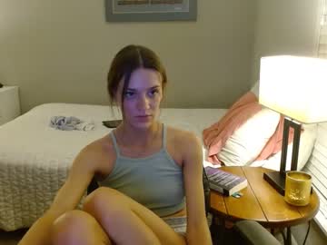 Nude cam girl emmmafox14 image #4630486