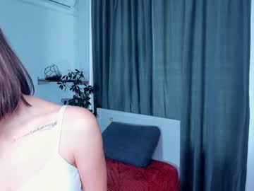 Nude cam girl _night_moon_ image #5750277