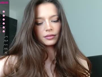 Nude cam girl isia_slay image #1672649