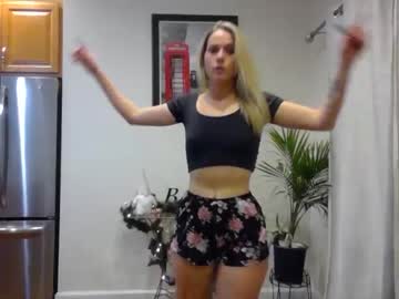 Nude cam girl varsitybaby000 image #527600