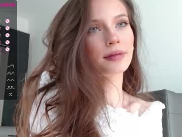 Nude cam girl isia_slay image #1936332