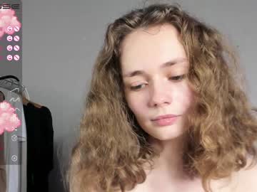 Nude cam girl mxxnsxsul image #2319292