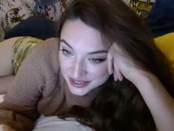 Nude cam girl _oliviawolf_ image #1572891