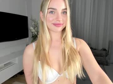 Nude cam girl nicole_blueberry image #7045338