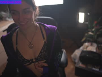 Nude cam girl chroniclove image #2517823