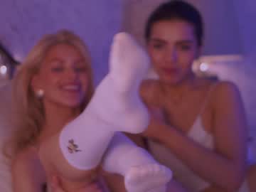 Nude cam girl _2strangers image #1941596
