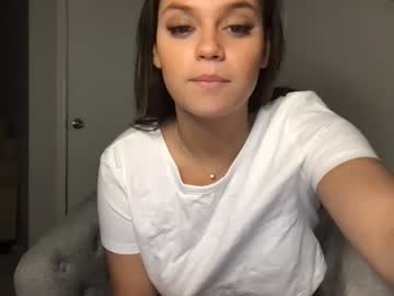 Nude cam girl shellylynn98 image #2796311