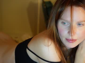 Nude cam girl ellaa91 image #2979472