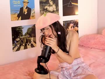 Nude cam girl little_effy18 image #4571866