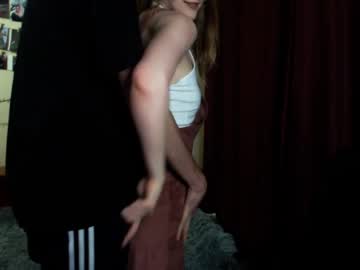 Nude cam couple dead_insidee image #4098002