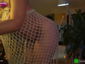Nude cam girl arletnoa image #3032823