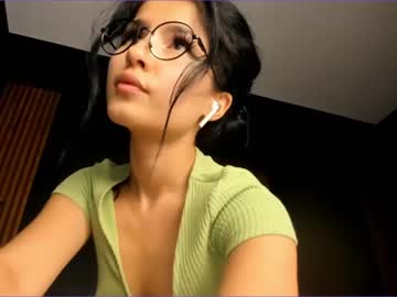 Nude cam girl akino_17 image #1607732