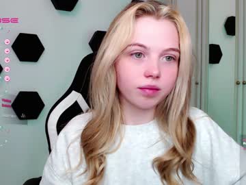 Nude cam girl small_blondee image #4201642