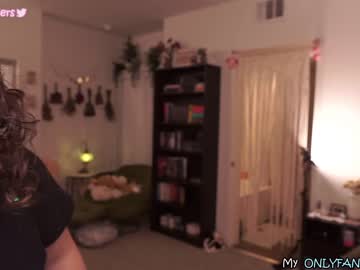 Nude cam girl evelynpiers image #4564090