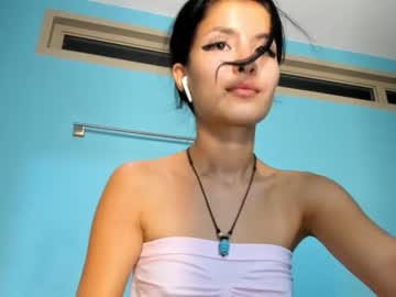 Nude cam girl akino_17 image #2010341
