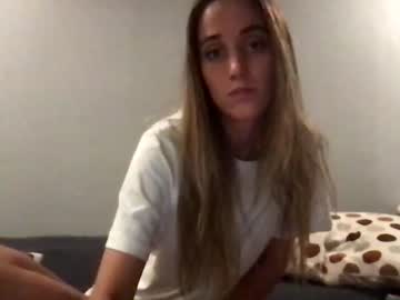 Nude cam girl blondiebabbby420 image #2991677